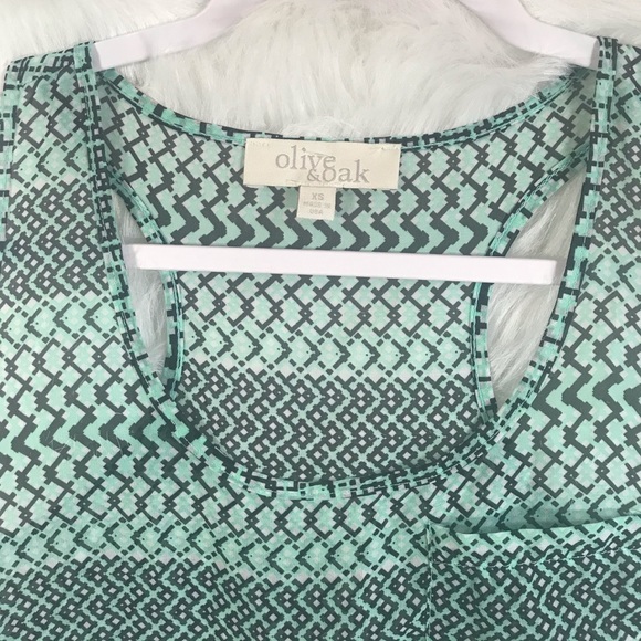Olive & Oak Camisole - Picture 4 of 6